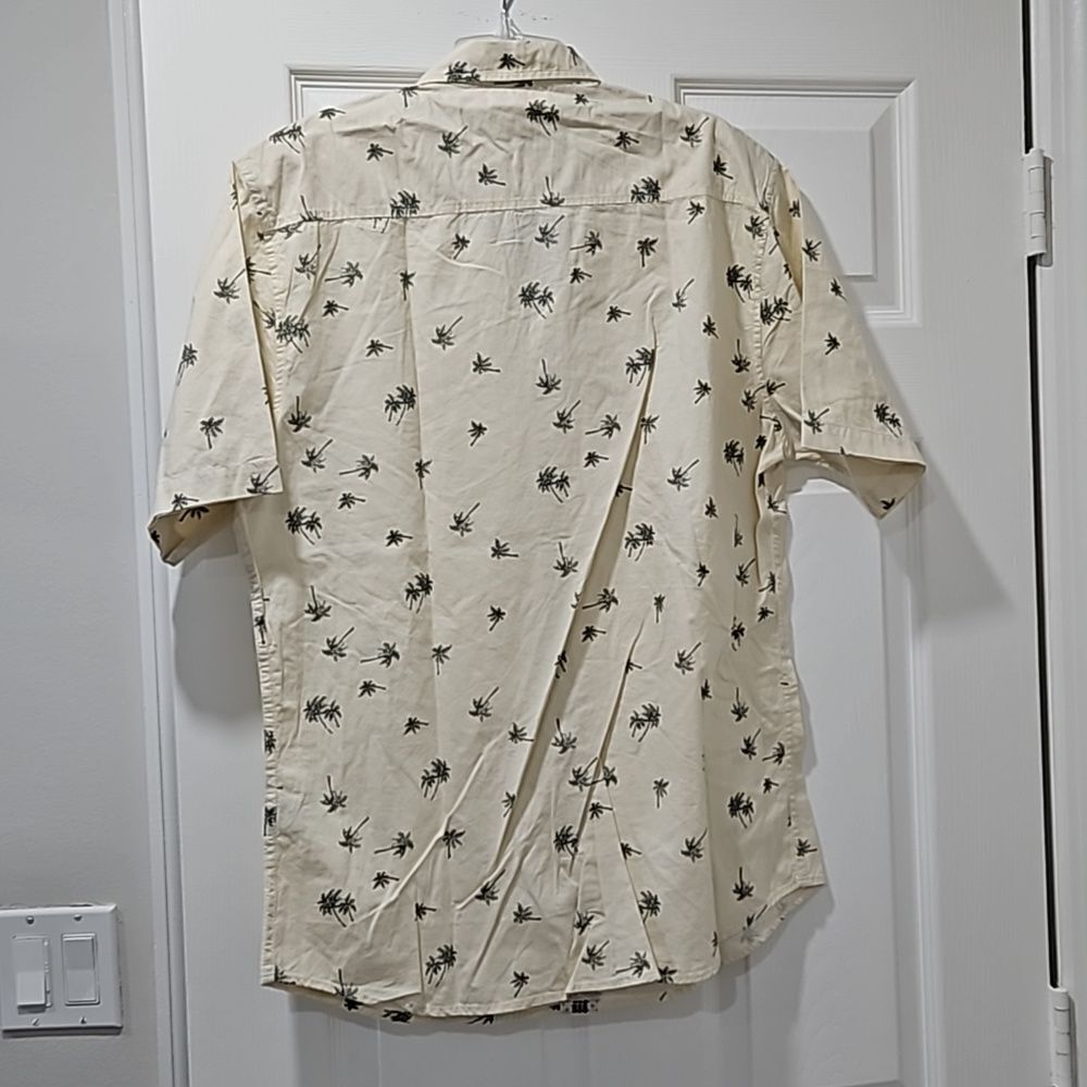 Royal Testimony Button Down - Picture 4 of 4